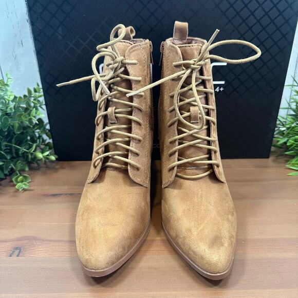 City Chic Women's Wide Fit Calista Ankle Boots Tan Size 40 US 9 - Picture 3 of 8